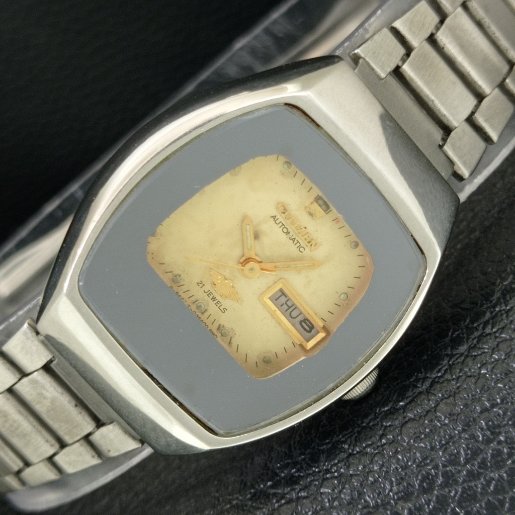 Vintage 1984 Citizen Automatic Womans Silver Watch WDaydate  Patina Accents